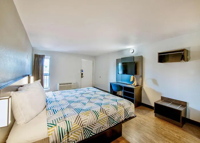 6-fort Worth, Tx - White Settlement Hotel